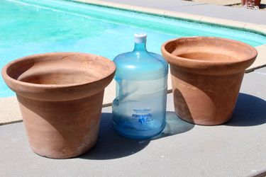 A pair of big vintage USA Pottery pots