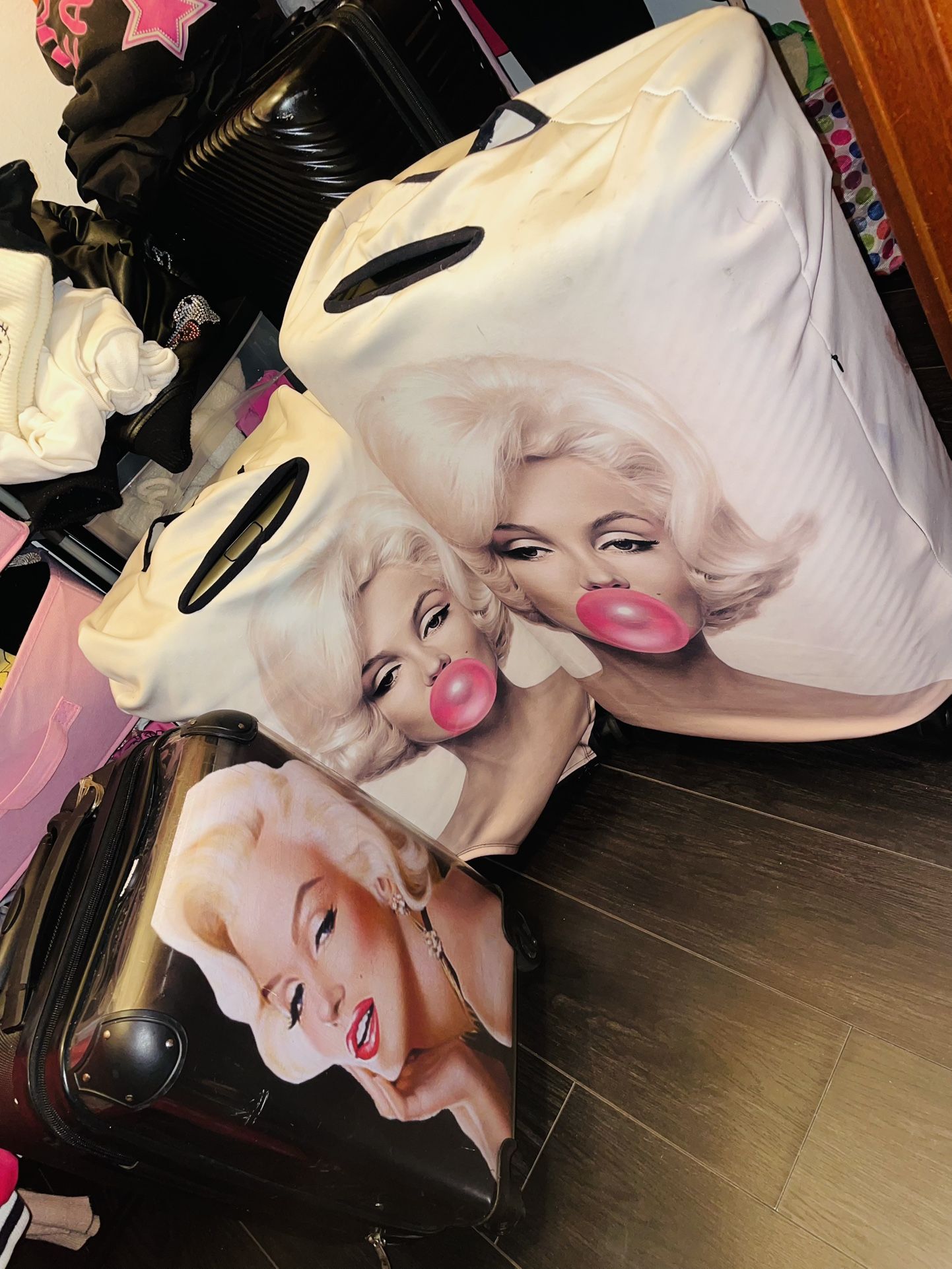 All Four Suitcases Including Covers