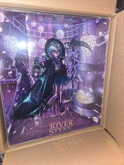 Monster high skullector River styxx