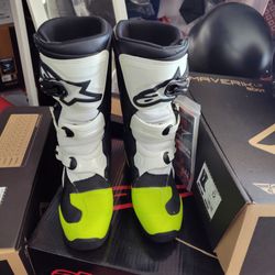 Motocross offroad boots size 6 brand new