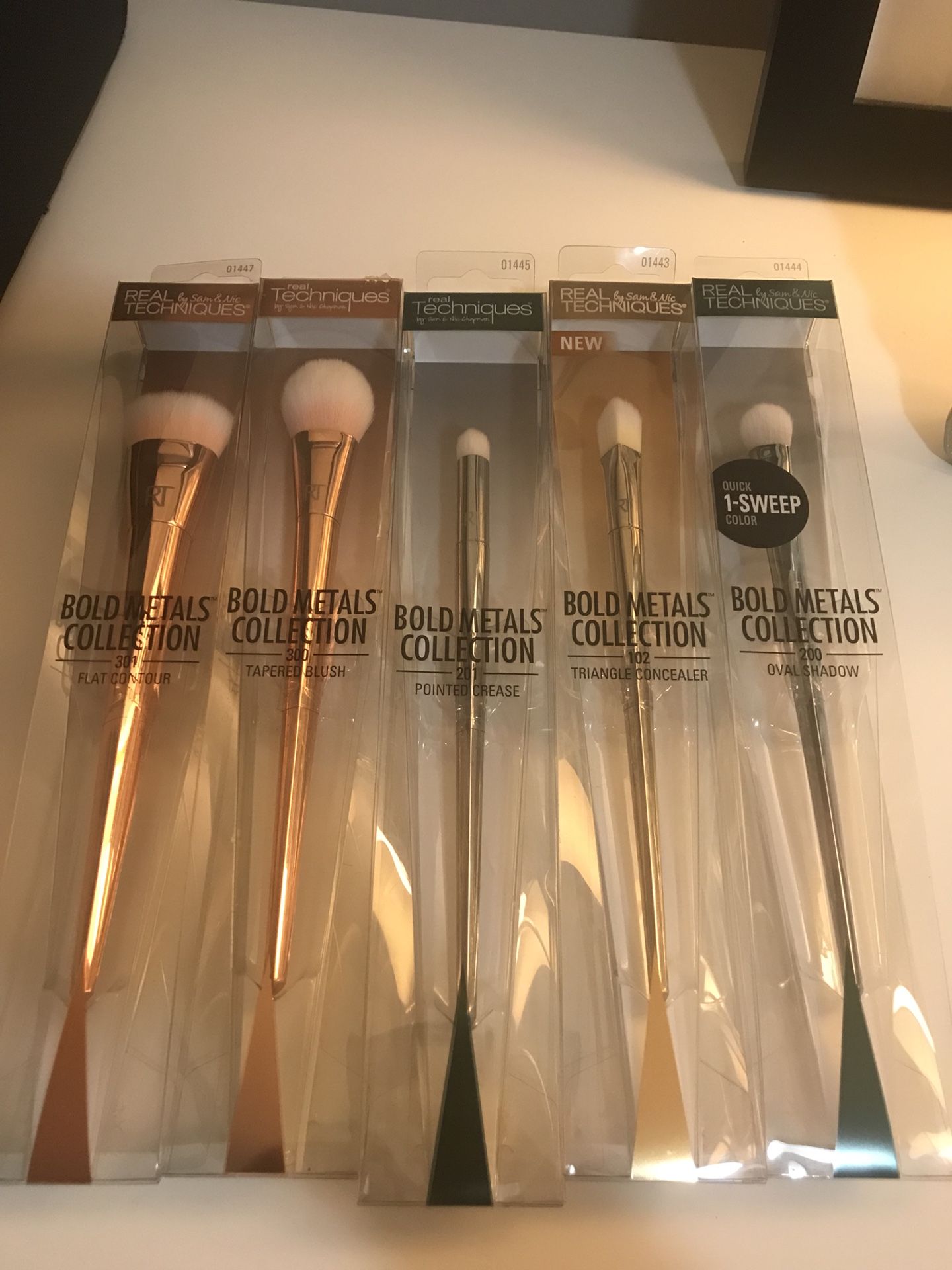 BRAND NEW/IN BOX REAL TECHNIQUES MAKE UP BRUSHES