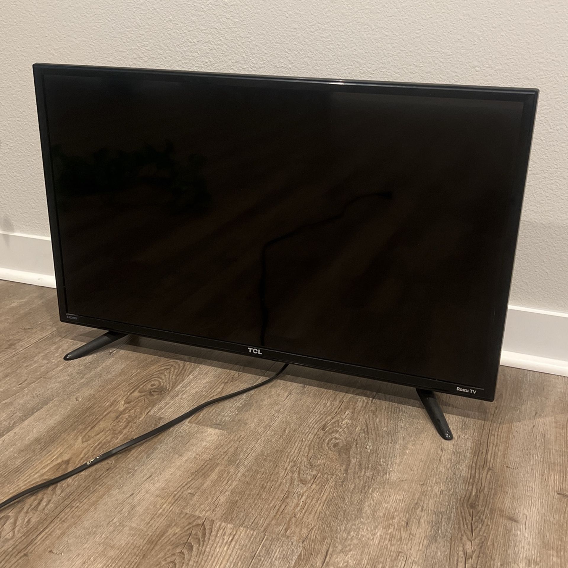 24” TCL ROKU TV Remote Included