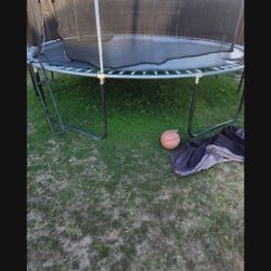 Free Trampoline Needs New Mat 14 Ft 