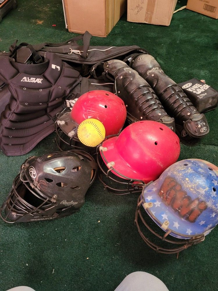 Softball Gear For Catcher! Off To Donation Soon, Get It While You Still