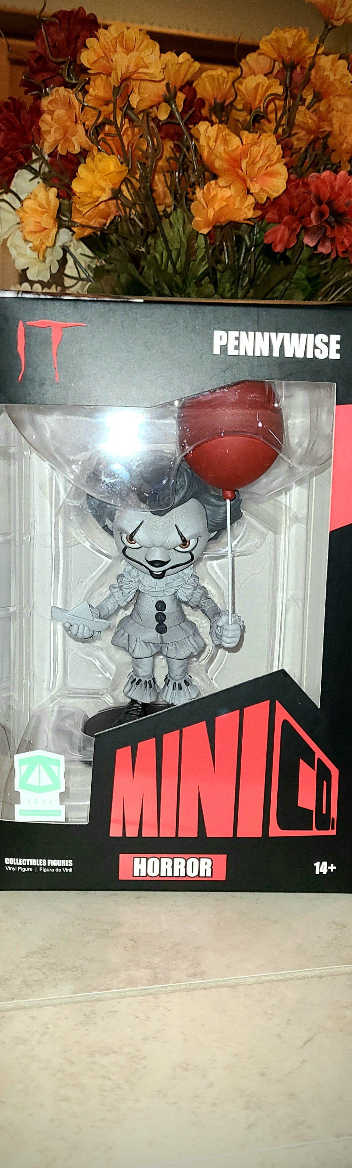 MiniCo Pennywise collectible action figure