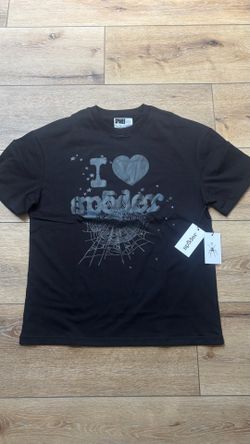 sp5der black on black shirt