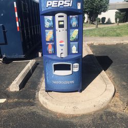 Pepsi  Soda Vending Machines —-100%  all Work