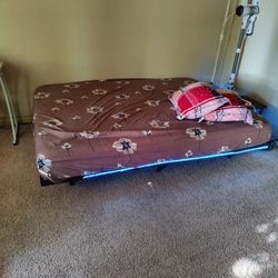 Queen Mattress And Bed Frame 