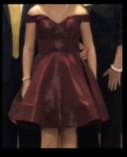 Size 6 Formal / Party Dress