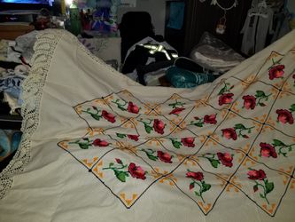 Mantel de mesa a punto de cruz para 8 sillas