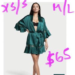 New Wt Green And Lace Robe $65 Ea Firm Size Xs/s & M/L (pu 35 & Illinois-75216)