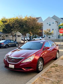 Hyundai Sonata Sedan
