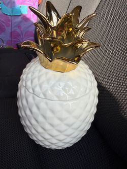 Ceramic Pineapple Jar with Gold Lid