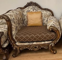 Highly Ornate French Rococo Style Chairs & Chaise
