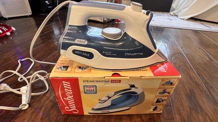 1600 W Steam Iron