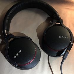 Sony Headphones MDR-1A
