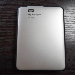 External Hard Drive 1T For Mac or iPhone Store movies and games.