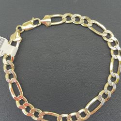 10kt Gold Bracelet Diamond Cut Figaro 7mm 6.60grams 8 1/4” 145241 11