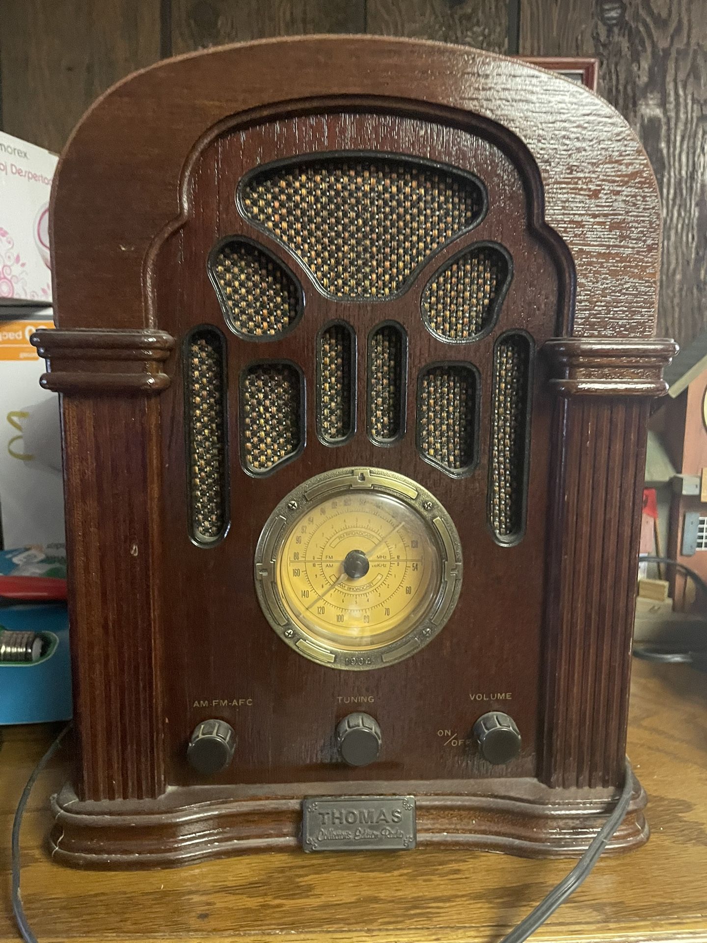 THOMAS Collector's Edition Radio Desktop Mantle model 412