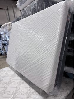 NEW QUEEN MATTRESS MEMORY FOAM FIRM 💥 1 Year warranty