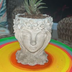 Lady Face Planter With Live Plant 🪴