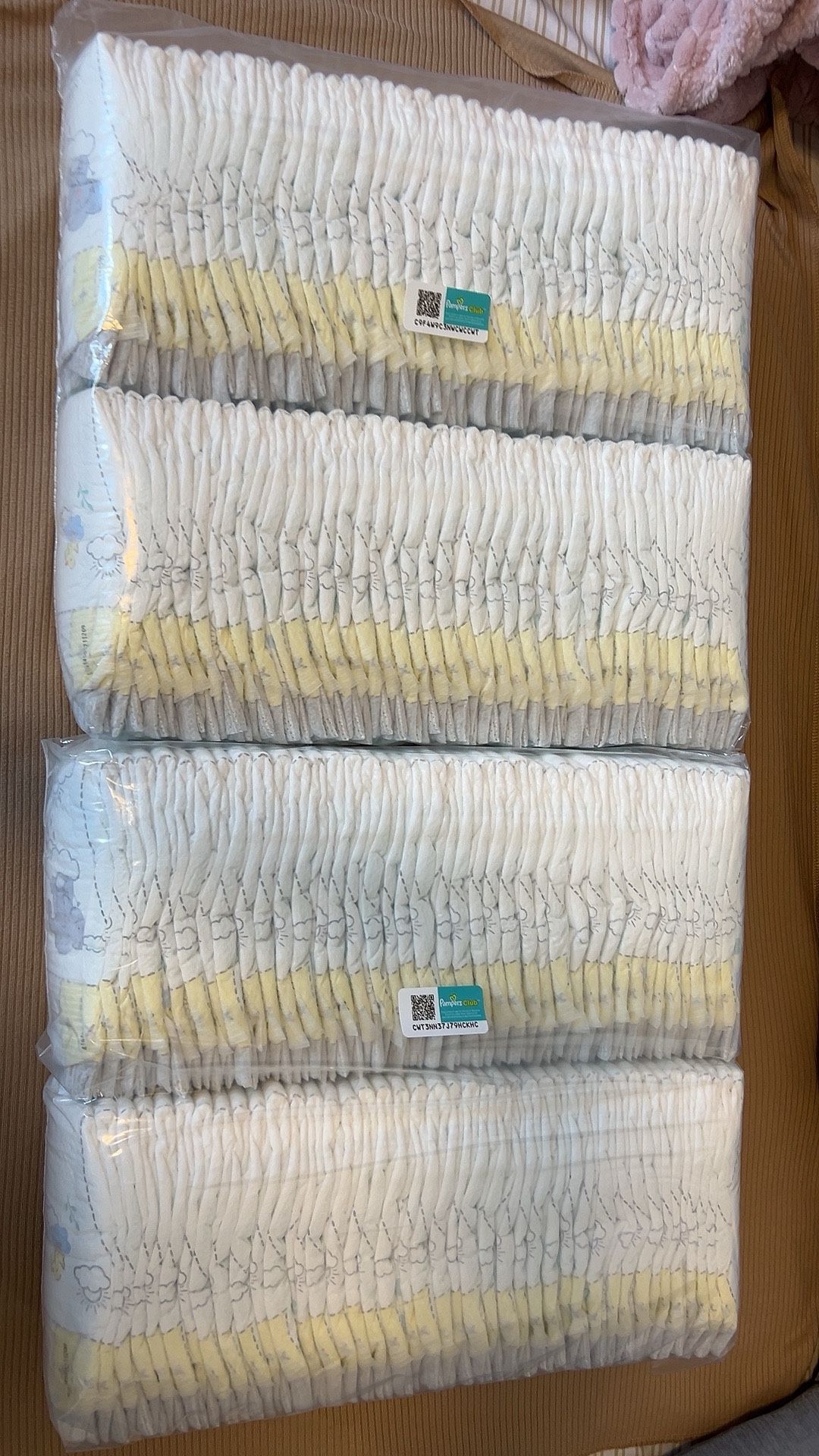 Size 1 Pampers 164ct