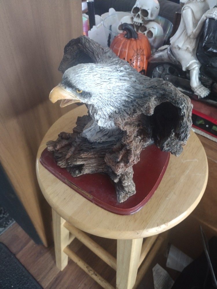 Eagle Statue