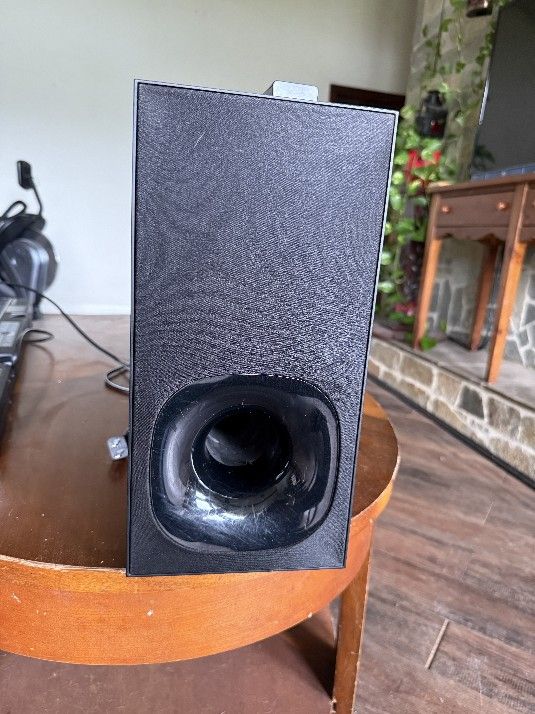 SONY SOUND BAR With WOOFER AND REMOTE
