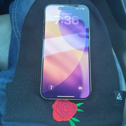 iPhone 15 Pro Max  AT&T Or Cricket!