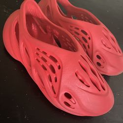 Foam Runners Size 9 