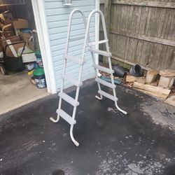 Pool Ladder