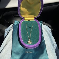 18k Gold Gucci Necklace And Earring Set 