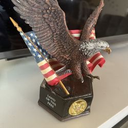 Pride Of America Illuminated Sculpture 