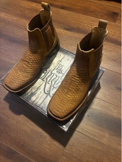 Cowboy boots Sz 11