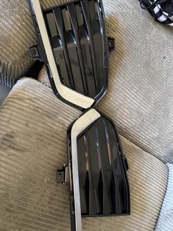 2017 Cadillac XT5 fog light covers
