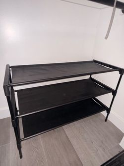SHOE RACK