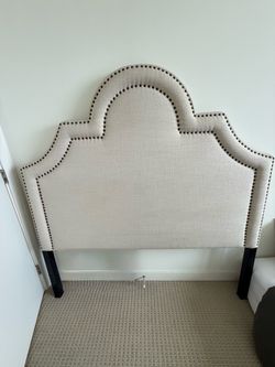 FREE Headboard (Queen size)