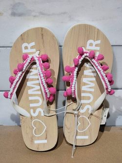 Women's AND Girl's Summer Flip-flops $2 each (Various Sizes Available Please See Description)
