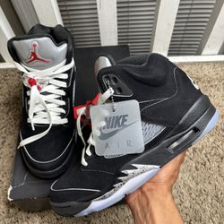 2025 Air Jordan 5 Retro OG Black Metallic Reimagined 