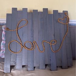 Wood Painted Love Rope Wall Decor