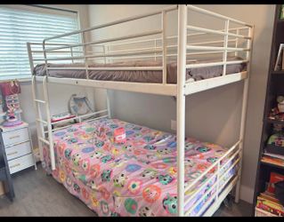 Bunk bed