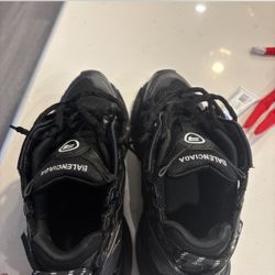 Give Me Best Offer Brand New Never Used Balciaga Runners I