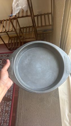 Faberware Round baking pan