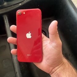 iPhone SE 3rd Gen. 64 GB MINT CONDITION. 