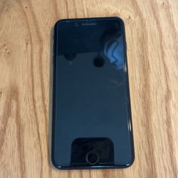 Iphone 7 Plus Black 32 GB Carrier Locked