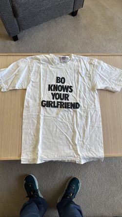 BO KNOWS YOUR GIRLFRIEND tshirt men’s large
