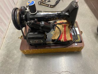 Vintage Singer Sewing Machine