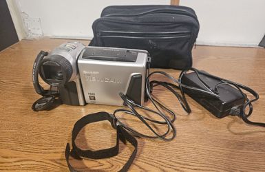 Sharp VL-E890 8mm Camcorder Video Camera Kit