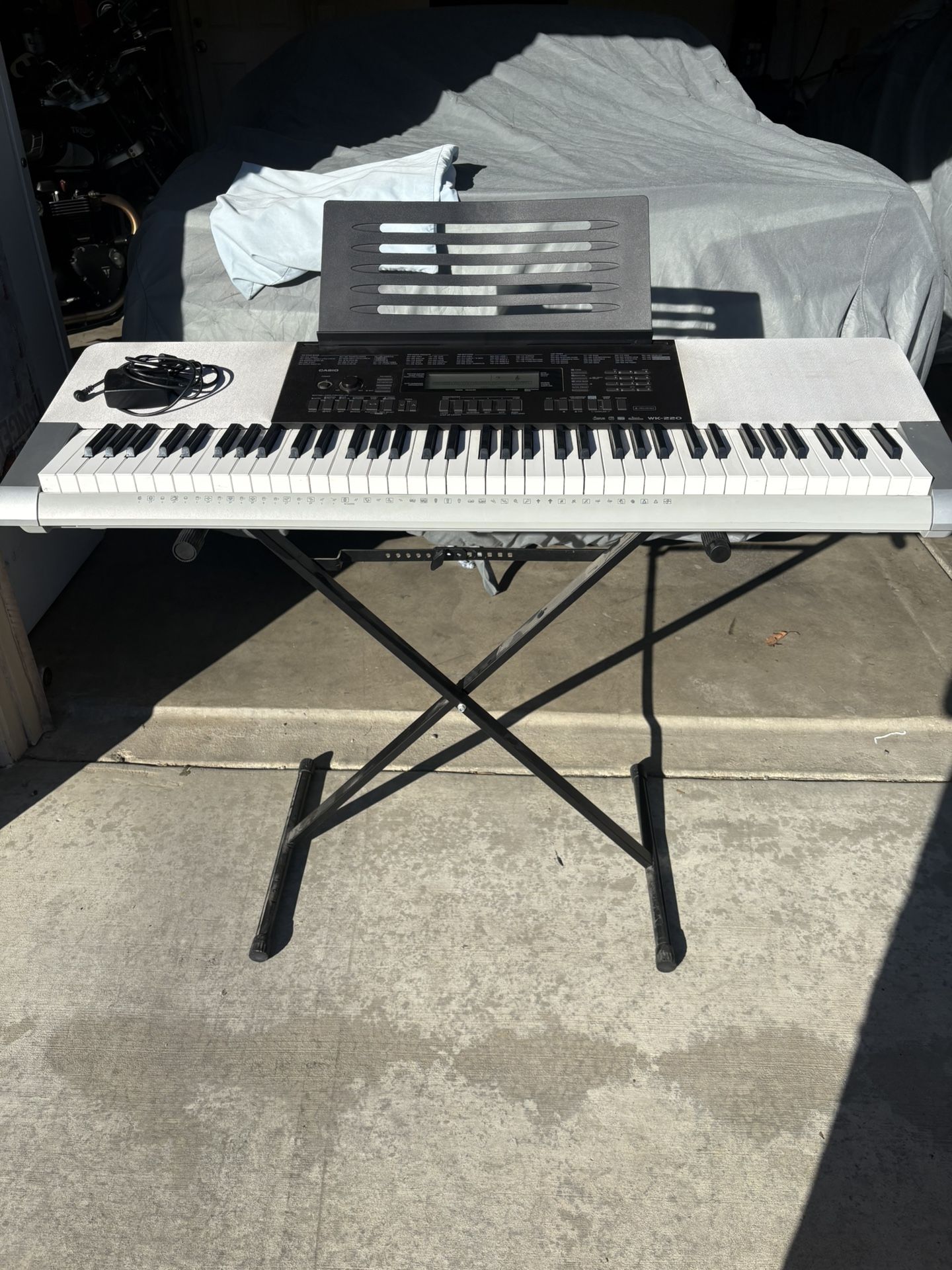 Casio Electric Keyboard