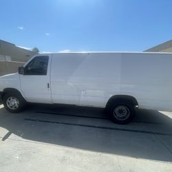 2008 Ford E-350